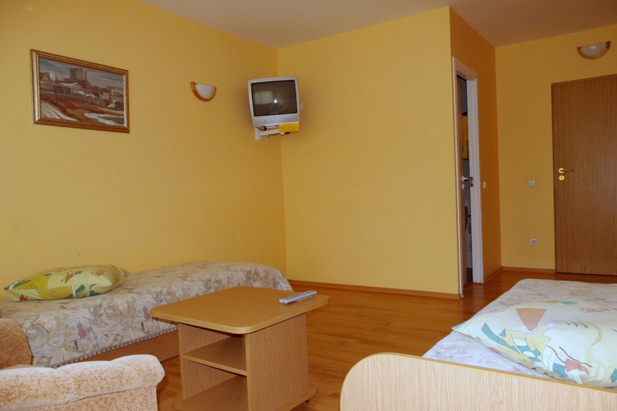 Turne Guest House Šiauliai Dış mekan fotoğraf